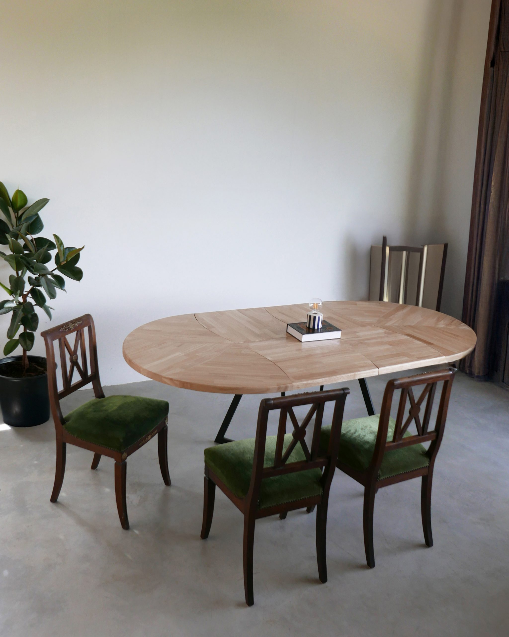 ROSACE — Table ronde, ILLU Manufacture